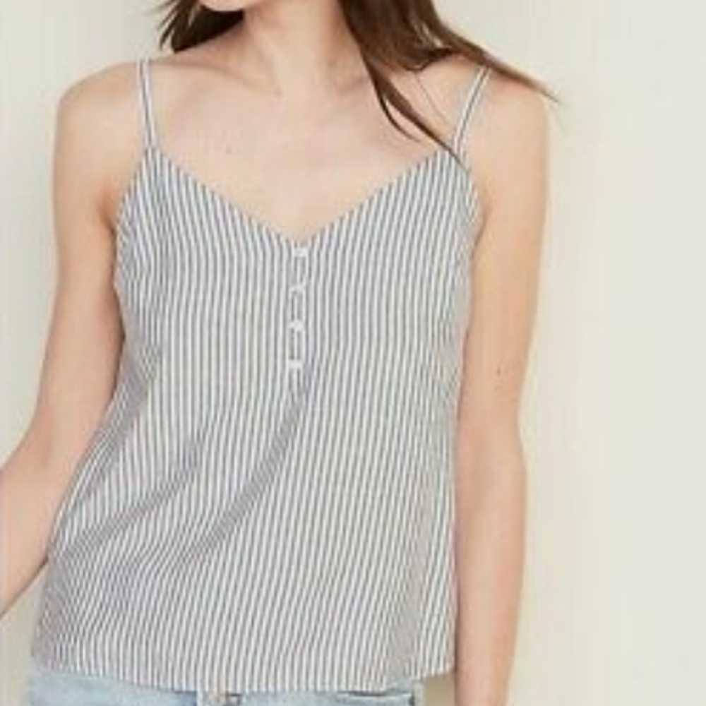 Stripped, loose fit, v-neck, button up, cami